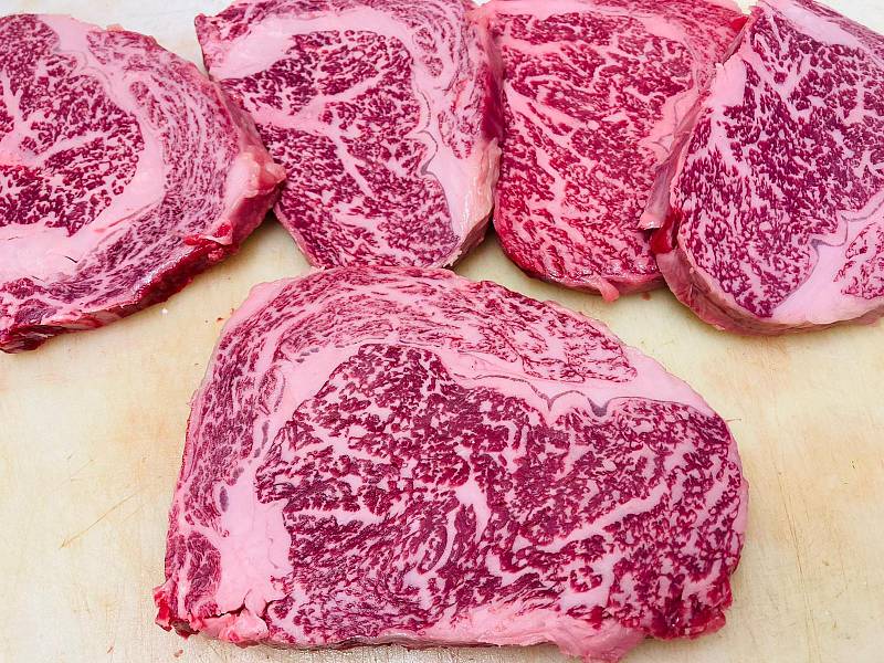 Japonské Wagyu, nejdražší hovězí maso na trhu.