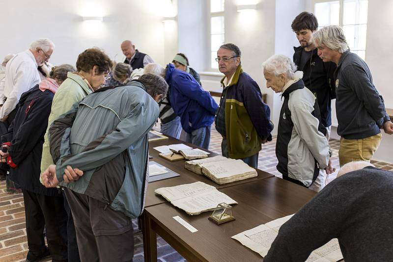 Učená společnost České republiky navštívila oblastní archiv v Třeboni.