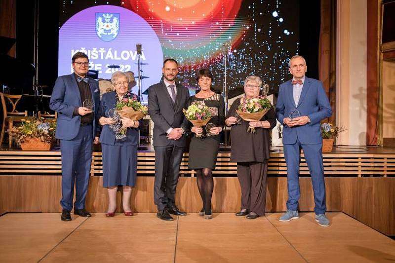 Starosta Michal Kozár ocenil za celoživotní práci a zásluhy o rozvoj města pět osobností.