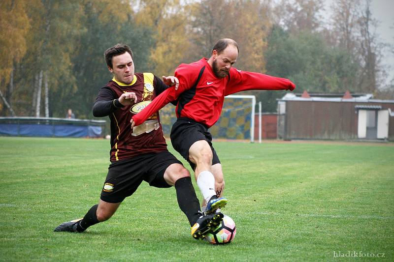 Fotbalisté Nové Včelnice porazili v derby I.A třídy Dačice jasně 5:1.