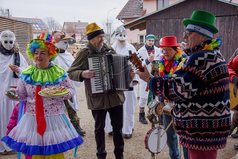 Masky v Děbolíně.