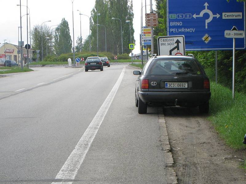 Kruhový objezd v Jindřichově Hradci u Stavcentu bude uzavřen a situace ve městě se vrátí do doby, kdy se opravoval most přes Hamerský potok.