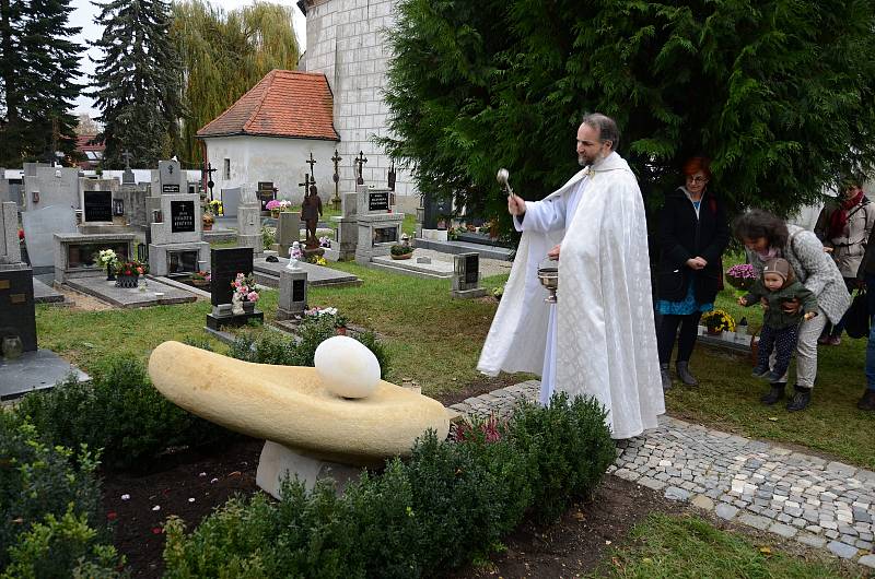 V Třeboni odhalili pomník zemřelým dětem.Foto: Hospicová péče sv. Kleofáše