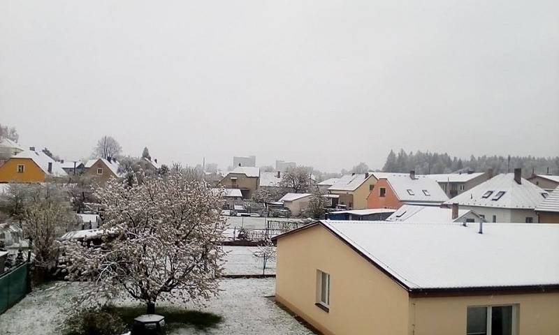 Sníh 28. dubna měli také v Jarošově nad Nežárkou.