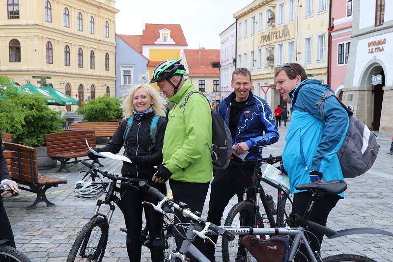 Desítky cyklistů vyrazily na populární Třeboňskou šlapku, k dispozici měli několik tras.