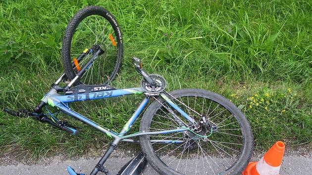 Nehoda cyklisty v Dolní Radouni skončila tragicky.