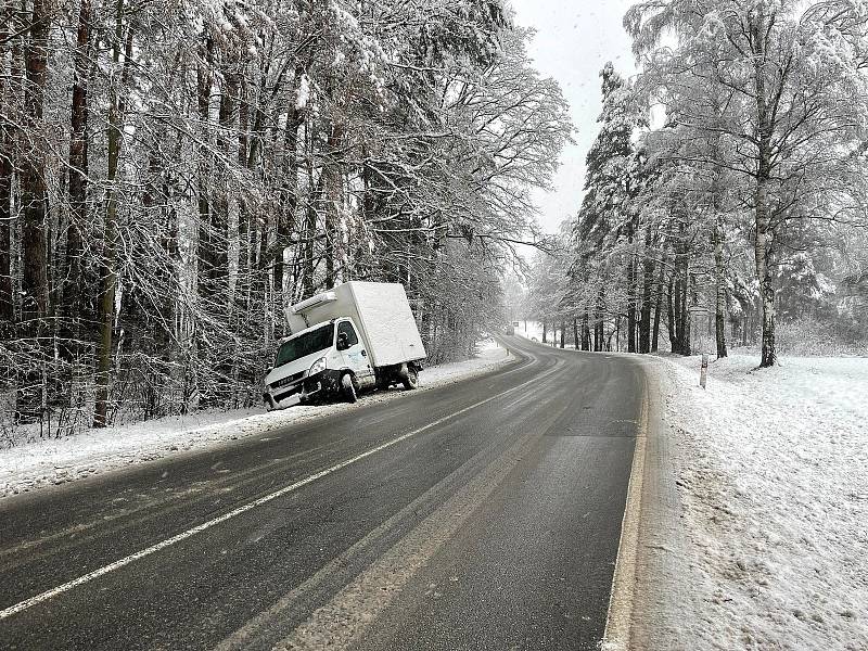 Nehoda na hlavním tahu z Třeboně na Jindřichův Hradec.