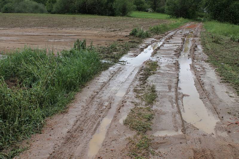 Sobotní kroupy způsobily veliké škody.