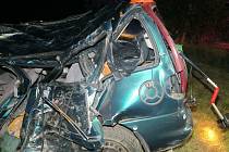 Tragická noční nehoda u Dunajovic z 13. září 2021. Řidič (r. 1968) zahynul po nárazu VW Sharan do stromu.