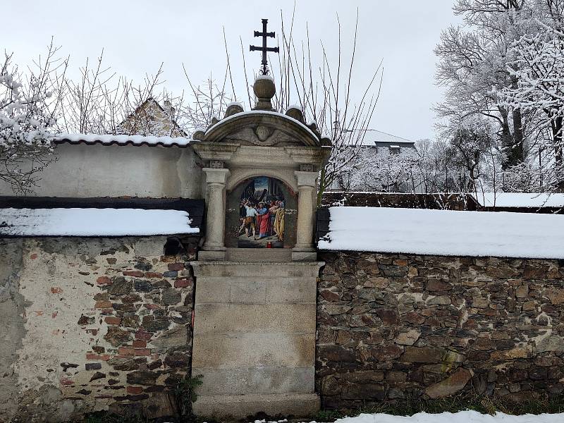 Křížová cesta ke kostelu svatého Jakuba v Jindřichově Hradci.