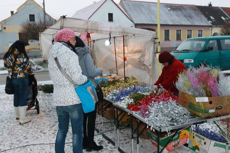 Vánoční trhy v Kardašově Řečici.