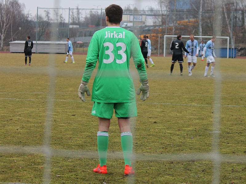 Jindřichohradečtí fotbalisté v úvodním jarním kole krajského přeboru porazili Olešník 5:1.