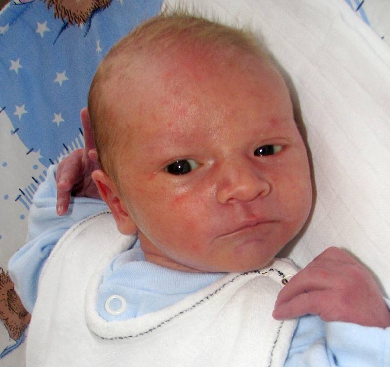 Adam Kasper  z Jindřichova Hradce se narodil 28. srpna 2012 Kristině a Adamovi Kasperovým. Měřil 50 centimetrů a vážil 3074 gramů.