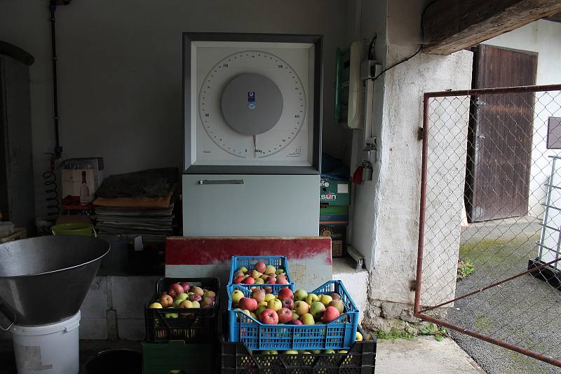 Rodinná pálenice v Samosolech funguje už 20 let.