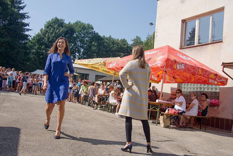 Tkalcovské slavnosti ve Strmilově.