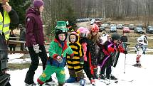 Maškarní karneval na sjezdovce v N. Bystřici. 