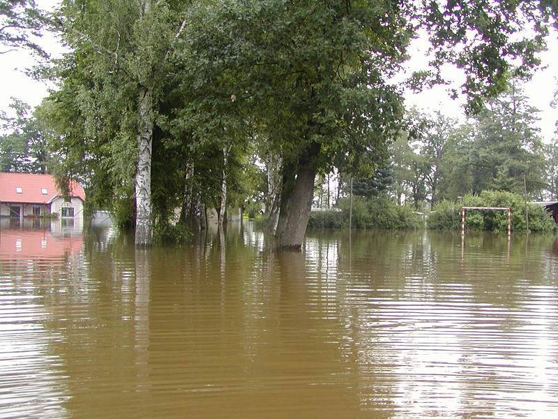 Velká voda 2002 v Třeboni.