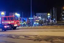 U jindřichohradeckého McDonald’s havarovalo v pátek 9. února večer osobní auto.
