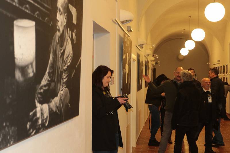 Výstavu s názvem Industria lze až do 18. března zhlédnout v hradeckém muzeu fotografie.