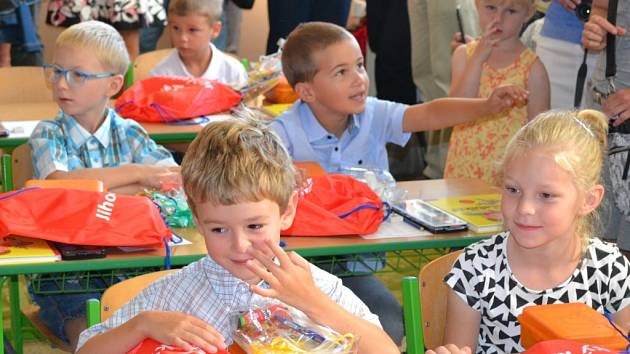 Zahájení školního roku 2016/2017 v 6. základní škole v Jindřichově Hradci.
