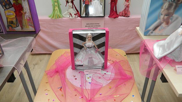 Květuše Adámková přiblíží svoji výstavu Barbie - Tipy deníku