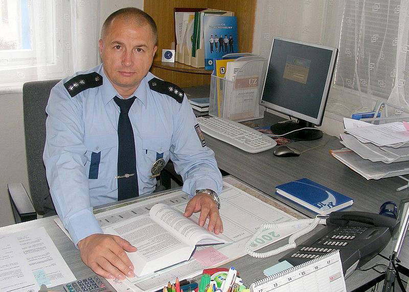 V čele obvodního oddělení policie v Jindřichově Hradci stojí David Piler.