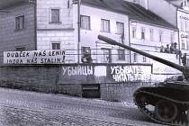 Příjezd okupačních vojsk v srpnu 1968 do Dačic.