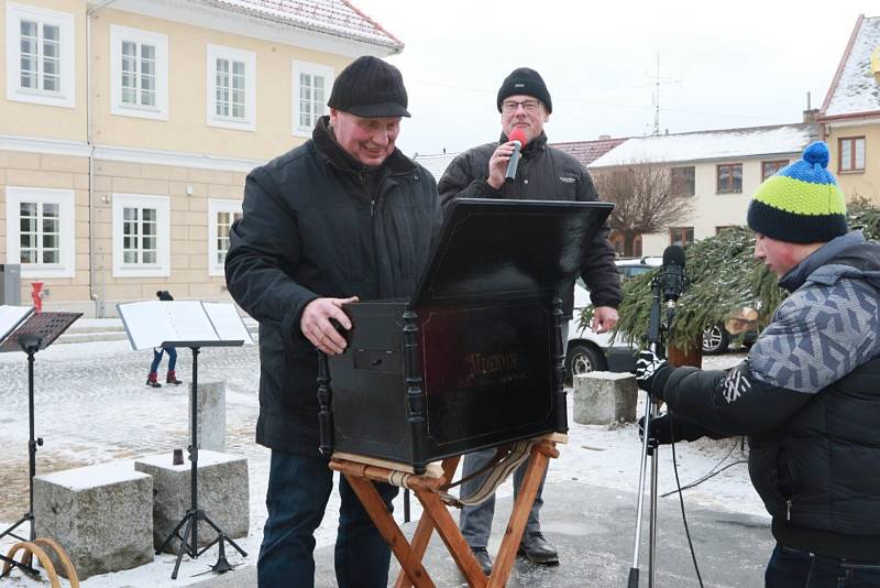 Vánoční trhy v Kardašově Řečici.