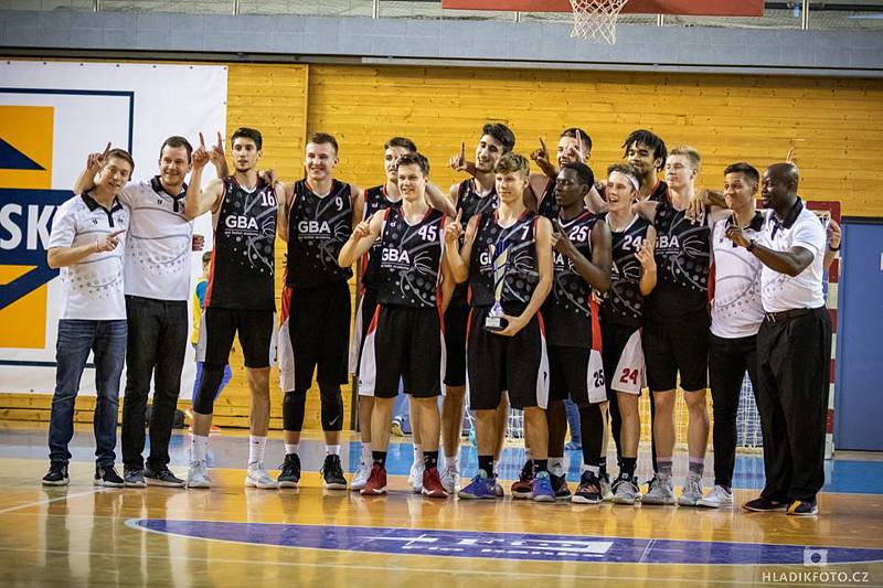 Hráči Fio Basketu sice ve druhém finálovém souboji play off I. ligy doma porazili GBA EU Praha 80:76, ale z titulu se radoval hostující tým.