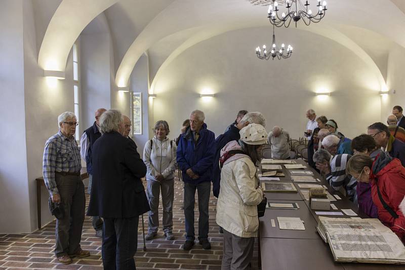 Učená společnost České republiky navštívila oblastní archiv v Třeboni.