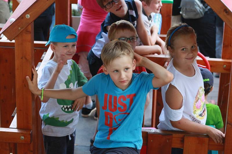 Pohádková zoo bavila děti i dospělé. Foto: Josef Böhm