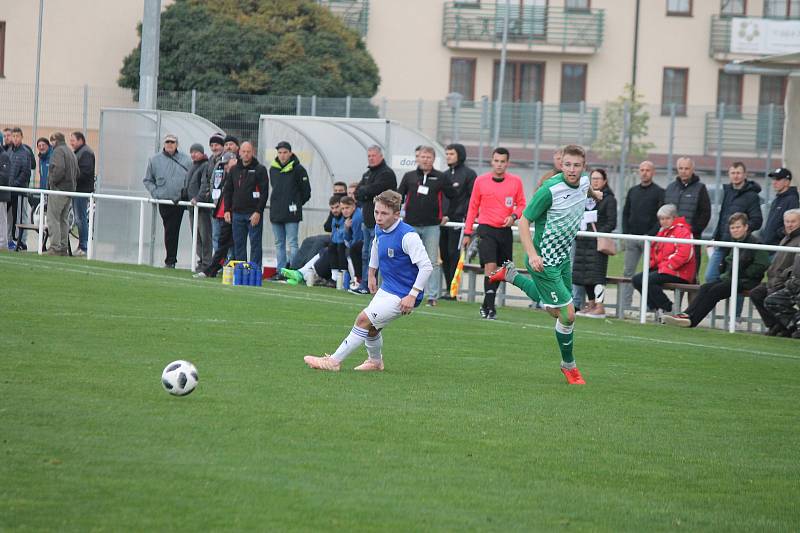 Třeboňští fotbalisté schytali doma v 9. kole KP debakl 0:5 od Českého Krumlova.