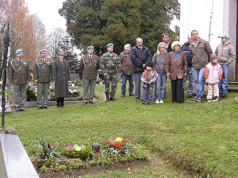 Pietní akt v Českém Rudolci. 