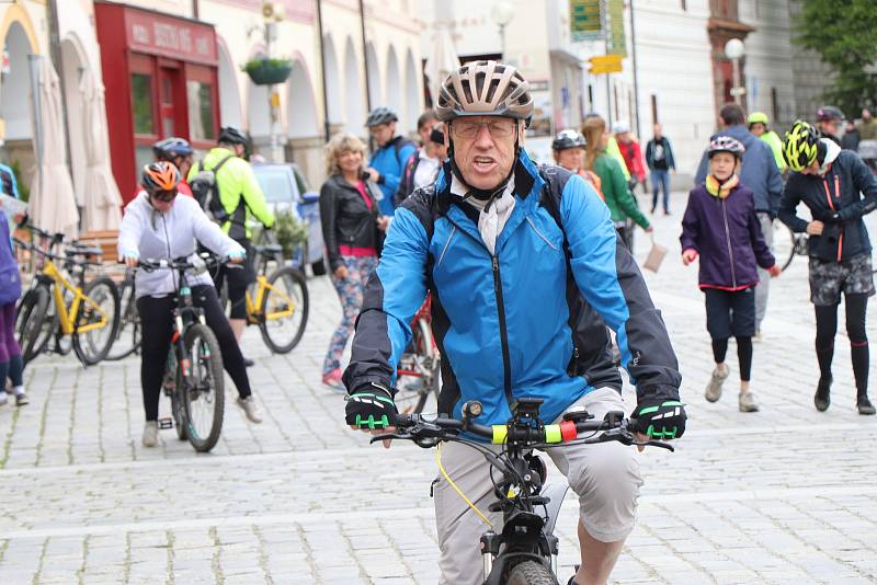 Desítky cyklistů vyrazily na populární Třeboňskou šlapku, k dispozici měli několik tras.