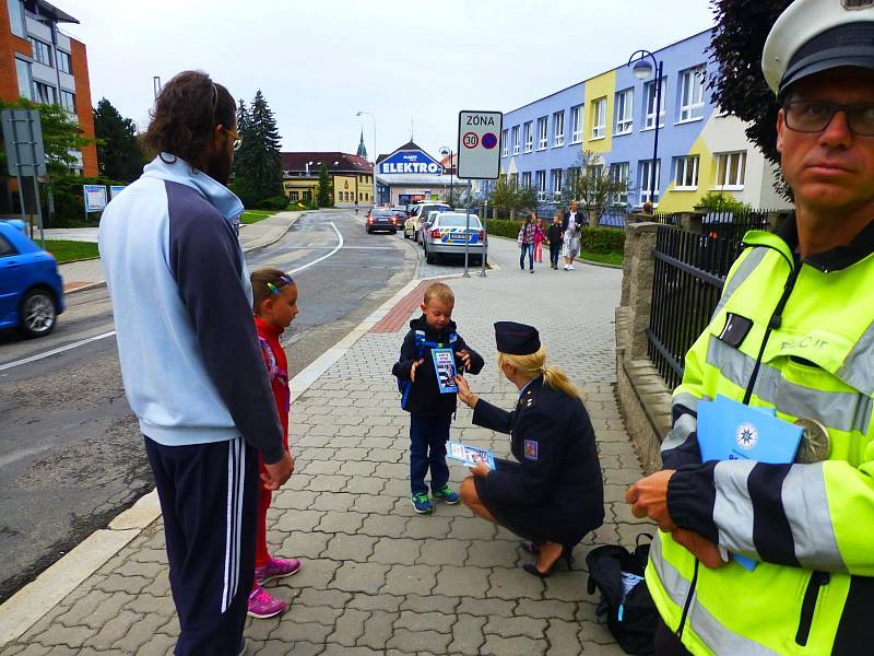 Policisté v prvním školním týdnu zvýšili dohled nad přechody.