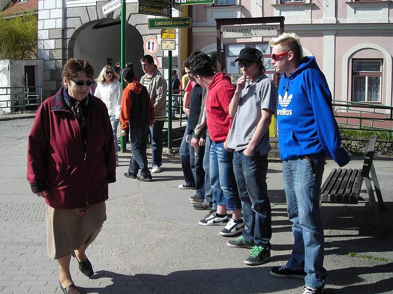 Třeboňáci oslavili Den Země opět po svém, a to vytvořením rekordního kola okolo Třeboně. Účastnili se jej zejména školáci základních škol společně se svými pedagogy. 