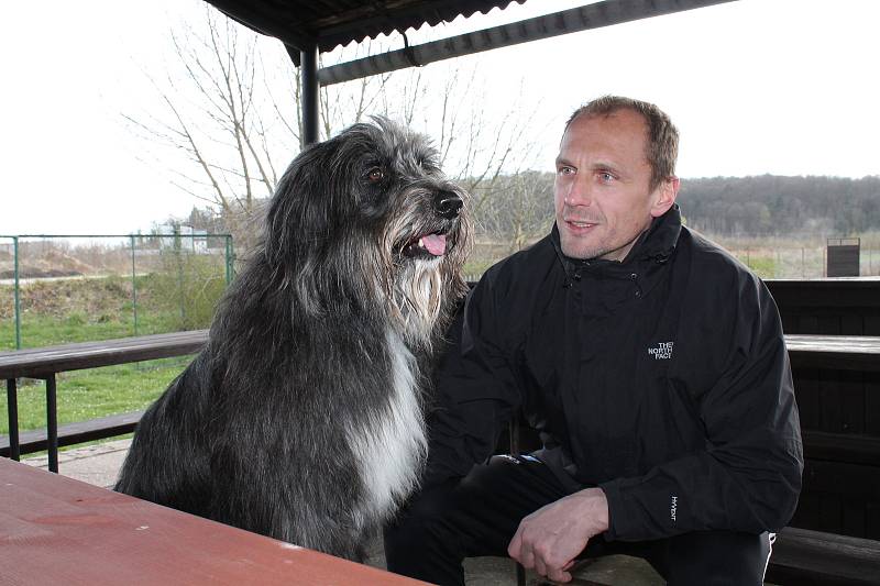 Bývalý reprezentační brankář Jaroslav Drobný vypomůže divizním fotbalistům Jindřichova Hradce.