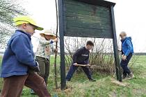 Jednu z nejvyhledávanějších turistických tras na Třeboňsku připravují členové tamního svazu ochránců přírody na začínající výletní sezónu.