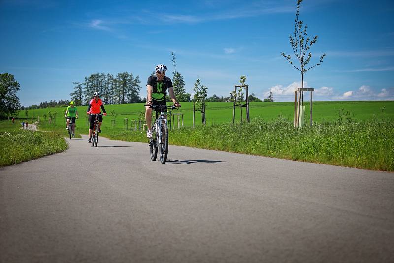 Cyklistická a turistická akce Přes kopec na Hradecfaff