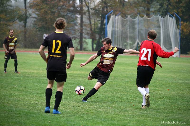 Fotbalisté Nové Včelnice porazili v derby I.A třídy Dačice jasně 5:1.