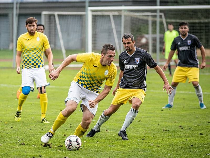 Jaroslav Cech (s míčem) už v jindřichohradeckém divizním týmu na jaře působit nebude.