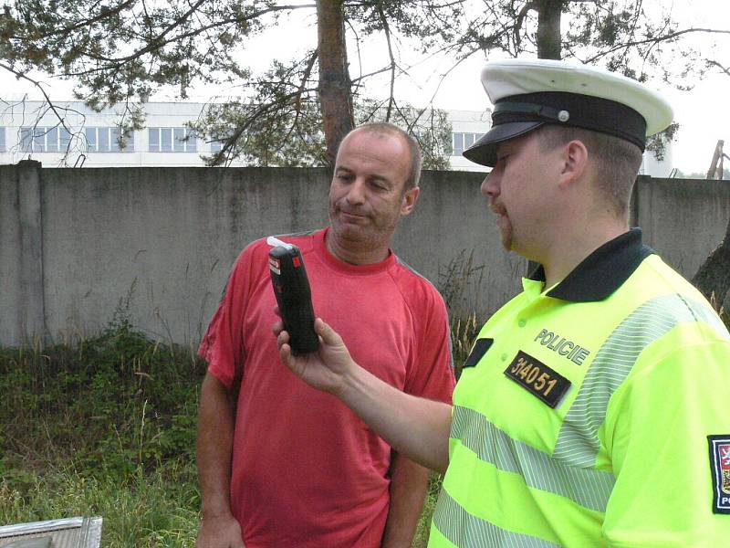 Policejní akce s názvem Řídíme s rozumem, pijeme nealkopivo. 