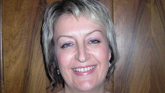  Zubařka Ivana Drachovská pracuje ve své ordinaci v Třeboni už několik let.