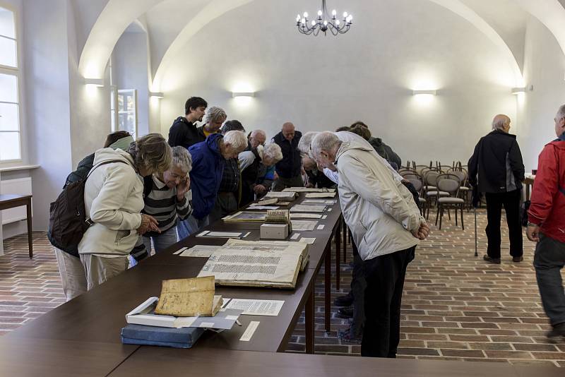 Učená společnost České republiky navštívila oblastní archiv v Třeboni.