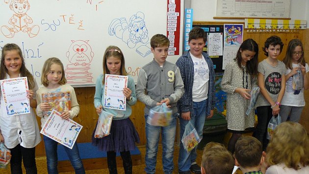 V základní škole v Sokolské ulici v Třeboni uspořádali recitační soutěž.