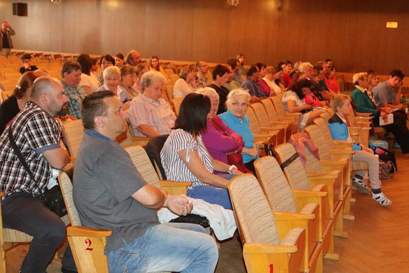 V kulturním domě Střelnice se konal 9. ročník Jindřichohradecké přehlídky komorní hry, akordeonových souborů a orchestrů.