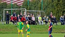 Fotbalisté Třebětic (v zelenožlutém) v 19. kole I. a třídy porazili Bernartice 5:1 a upevnili si vedení v tabulce sk. B.