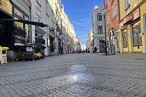 V centru Jindřichova Hradce si přijdou na své především zájemci o obchody s oblečením.