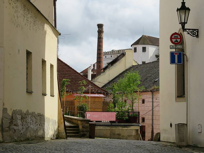 Deštivá neděle 23. května v Jindřichově Hradci.