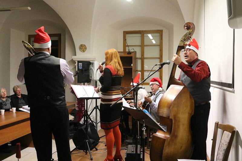 Jindřichohradecký Swing Band  odehrál adventní koncert.